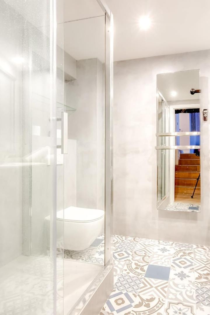 Apartament Guestready - Stylish Flat In The Heart Of Paryż Zewnętrze zdjęcie
